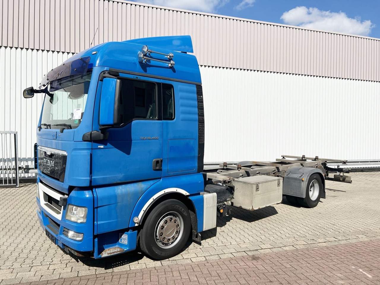 MAN TGX 18.400 4X2 LL TGX 18.400 4X2 LL, Fahrschule, XLX-Fahrerhaus - Camion: photos 1 MAN TGX 18.400 4X2 LL TGX 18.400 4X2 LL, Fahrschule, XLX-Fahrerhaus - Camion: photos 1