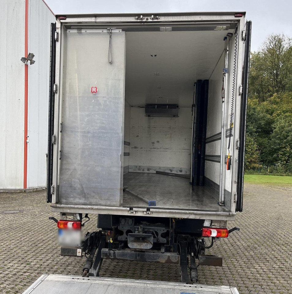 Mercedes-Benz Actros 1832 L 4x2 Actros 1832 L 4x2, Kühlkoffer, 2x Trennwand, Carrier, LBW BÄR - Camion: photos 4 Mercedes-Benz Actros 1832 L 4x2 Actros 1832 L 4x2, Kühlkoffer, 2x Trennwand, Carrier, LBW BÄR - Camion: photos 4