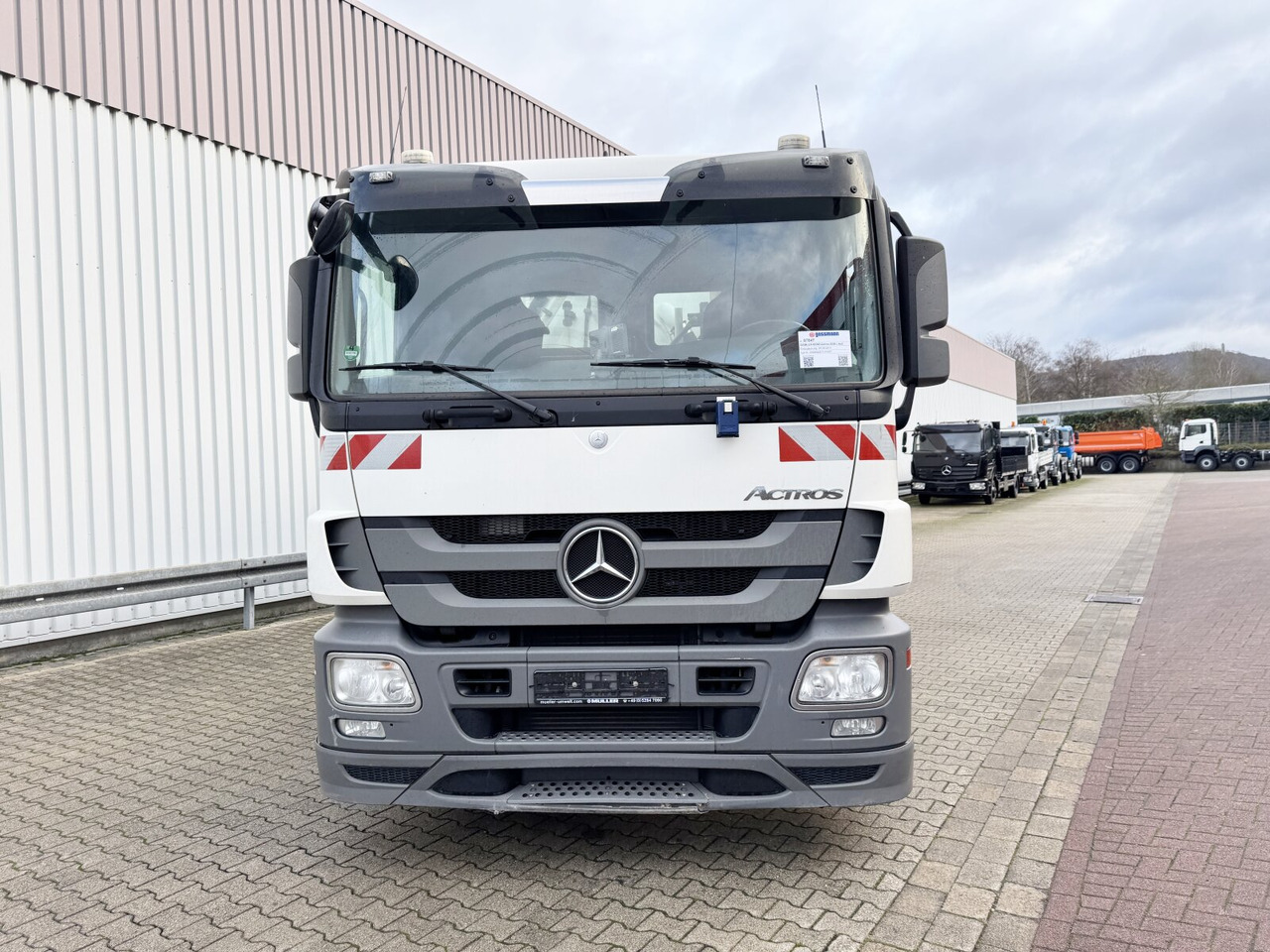 Camion Mercedes-Benz Actros 2536 L 6x2 Actros 2536 L 6x2, Müller Saug- und Spülwagen ca. 10,5m³, Lenkachse: photos 8