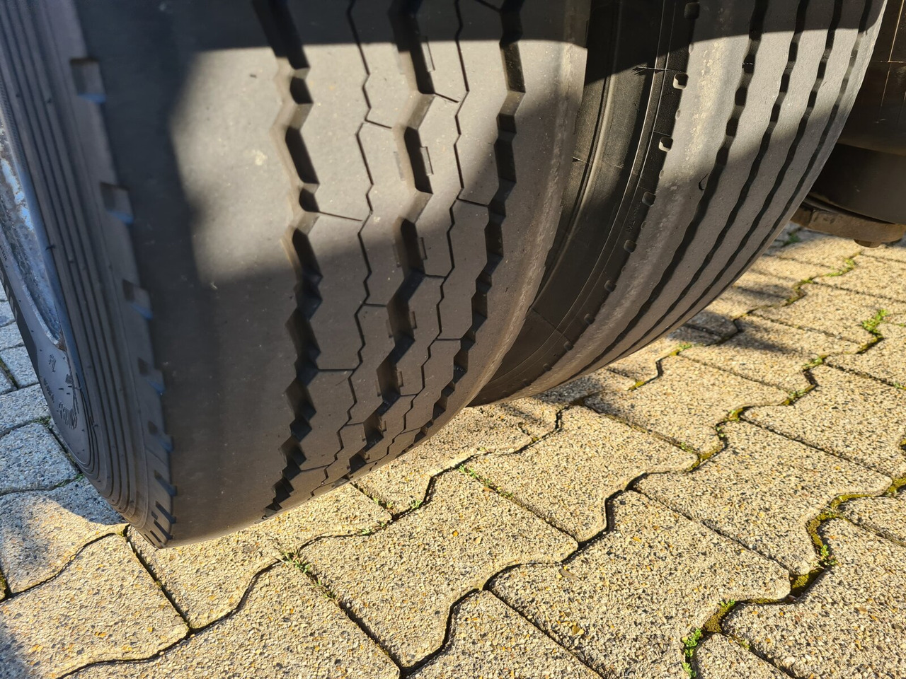 HAR 18.70 HAR 18.70 Abrollanhänger - Remorque ampliroll/ Multibenne: photos 2 HAR 18.70 HAR 18.70 Abrollanhänger - Remorque ampliroll/ Multibenne: photos 2