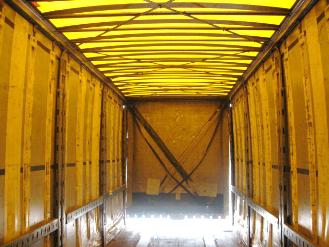 Hoffmann HSE - HSE, Mega, Jumbo - Semi-remorque rideaux coulissants: photos 3 Hoffmann HSE - HSE, Mega, Jumbo - Semi-remorque rideaux coulissants: photos 3