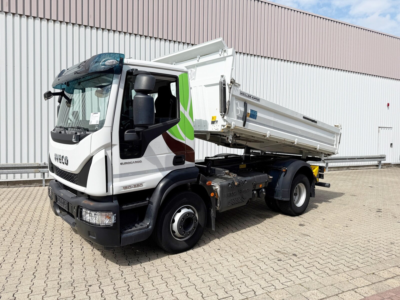 Iveco EuroCargo 150E32 K 4x2 EuroCargo 150E32 K 4x2, Meiller Kipper, 2x AHK - Camion benne: photos 1 Iveco EuroCargo 150E32 K 4x2 EuroCargo 150E32 K 4x2, Meiller Kipper, 2x AHK - Camion benne: photos 1