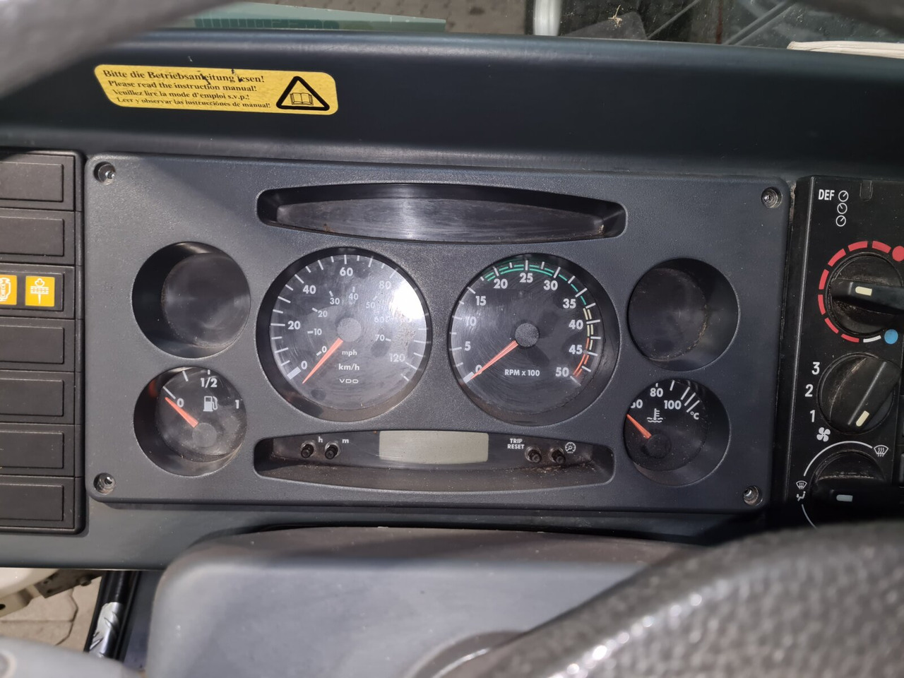 M 30 FUMO 4x4 DOKA M30 Fumo 4x4 Doka Kipper - Camion benne: photos 2 M 30 FUMO 4x4 DOKA M30 Fumo 4x4 Doka Kipper - Camion benne: photos 2