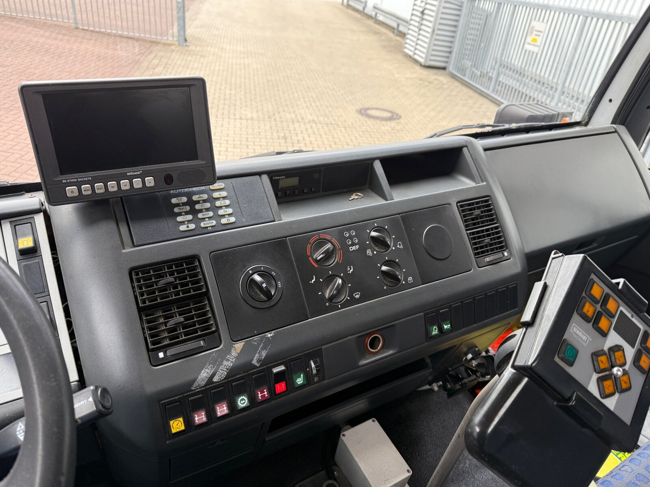Camion benne MAN 14.225 LAK 4x4 BB 14.225 LAK 4x4 BB, Winterdienstausstattung: photos 6