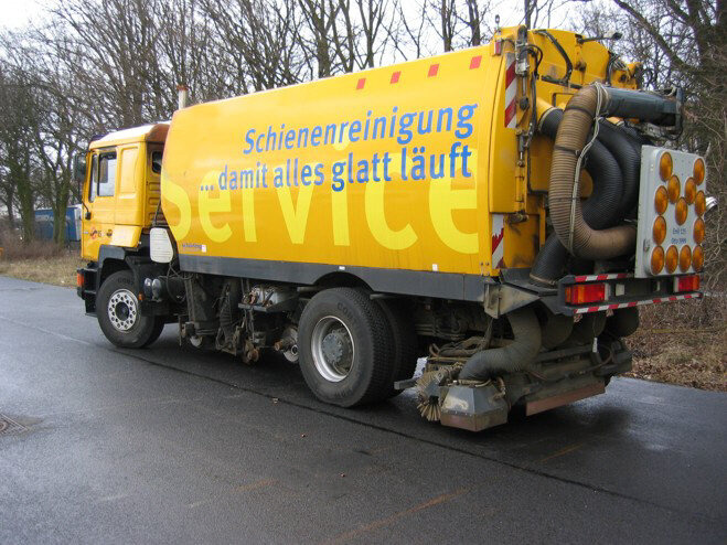 MAN T31 19.314 4x2 - Camion hydrocureur: photos 1 MAN T31 19.314 4x2 - Camion hydrocureur: photos 1