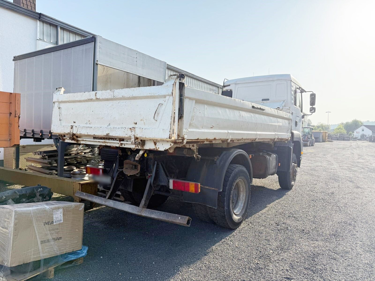 MAN TGA 18.360 4X4 BB TGA 18.360 4X4 BB - Camion benne: photos 3 MAN TGA 18.360 4X4 BB TGA 18.360 4X4 BB - Camion benne: photos 3