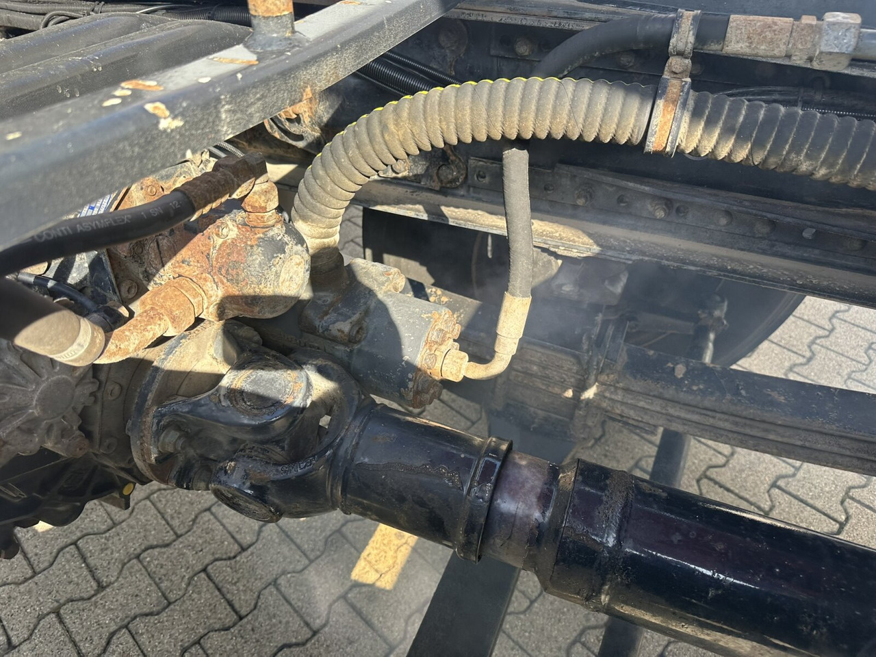 Camion benne MAN TGA 35.400/440 8x4 BB TGA 35.400/440 8x4 BB: photos 14