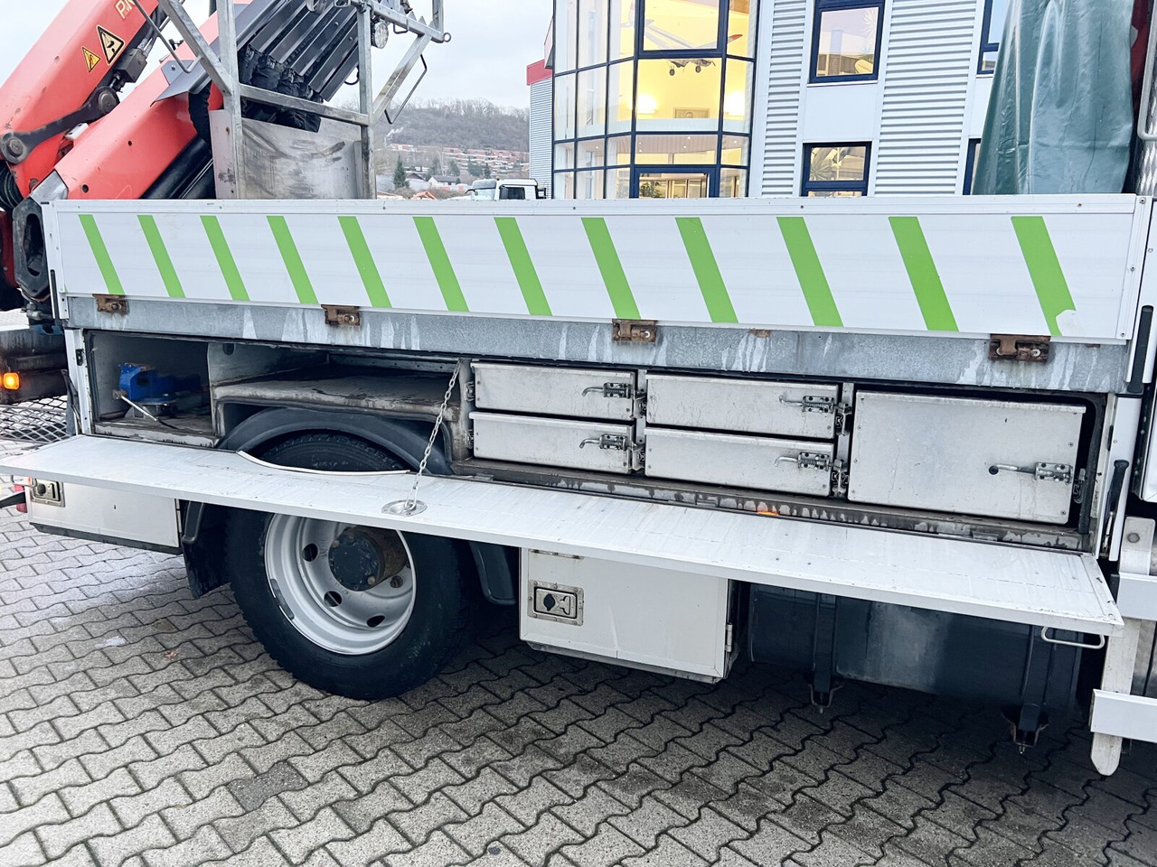 MAN TGM 13/15.290 4X4 BL TGM 13/15.290 4X4 BL, Seilwinde - Camion plateau: photos 3 MAN TGM 13/15.290 4X4 BL TGM 13/15.290 4X4 BL, Seilwinde - Camion plateau: photos 3