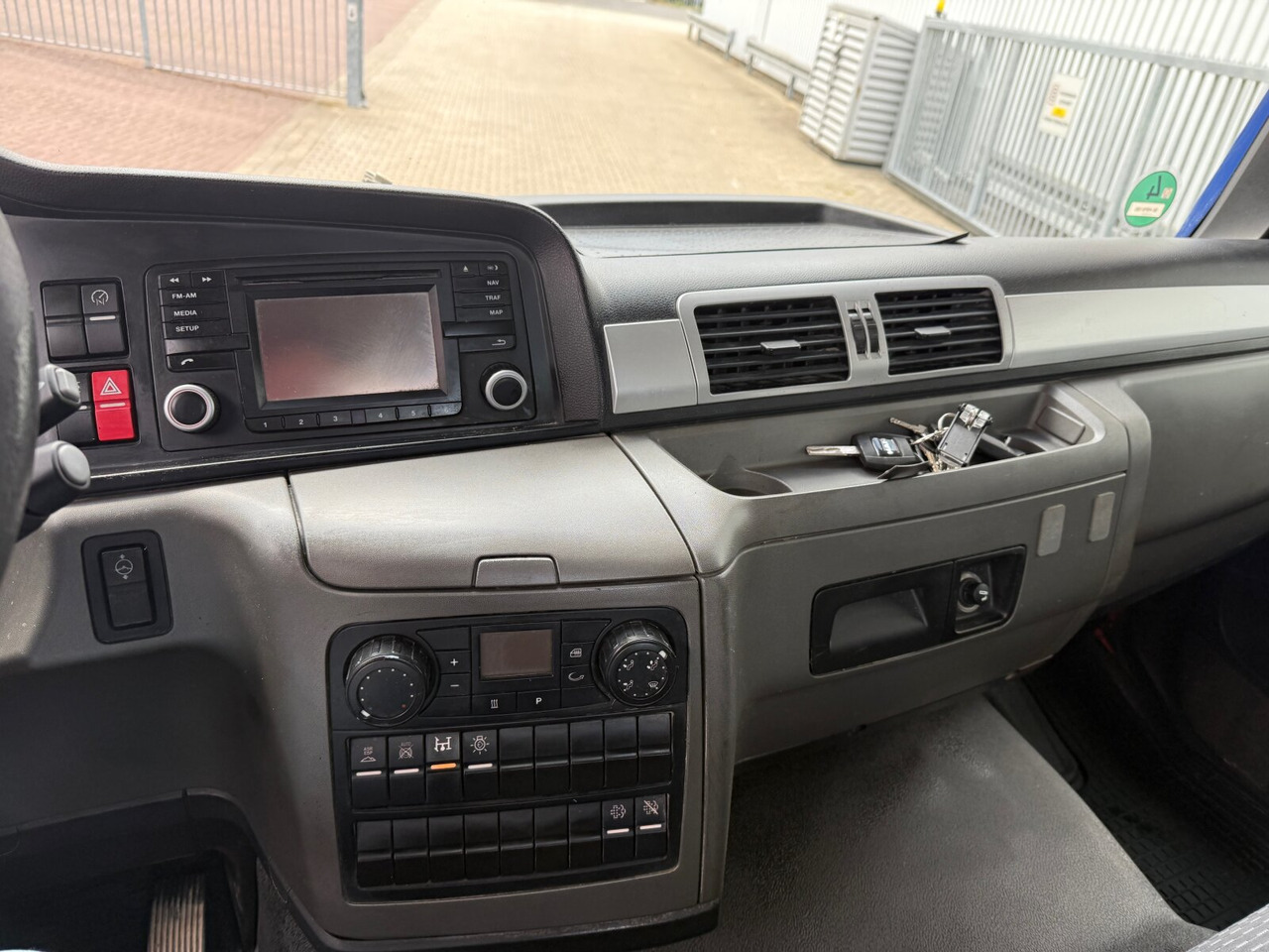 MAN TGM 18.290 4x2 BB TGM 18.290 4x2 BB, Navi - Camion benne: photos 5 MAN TGM 18.290 4x2 BB TGM 18.290 4x2 BB, Navi - Camion benne: photos 5