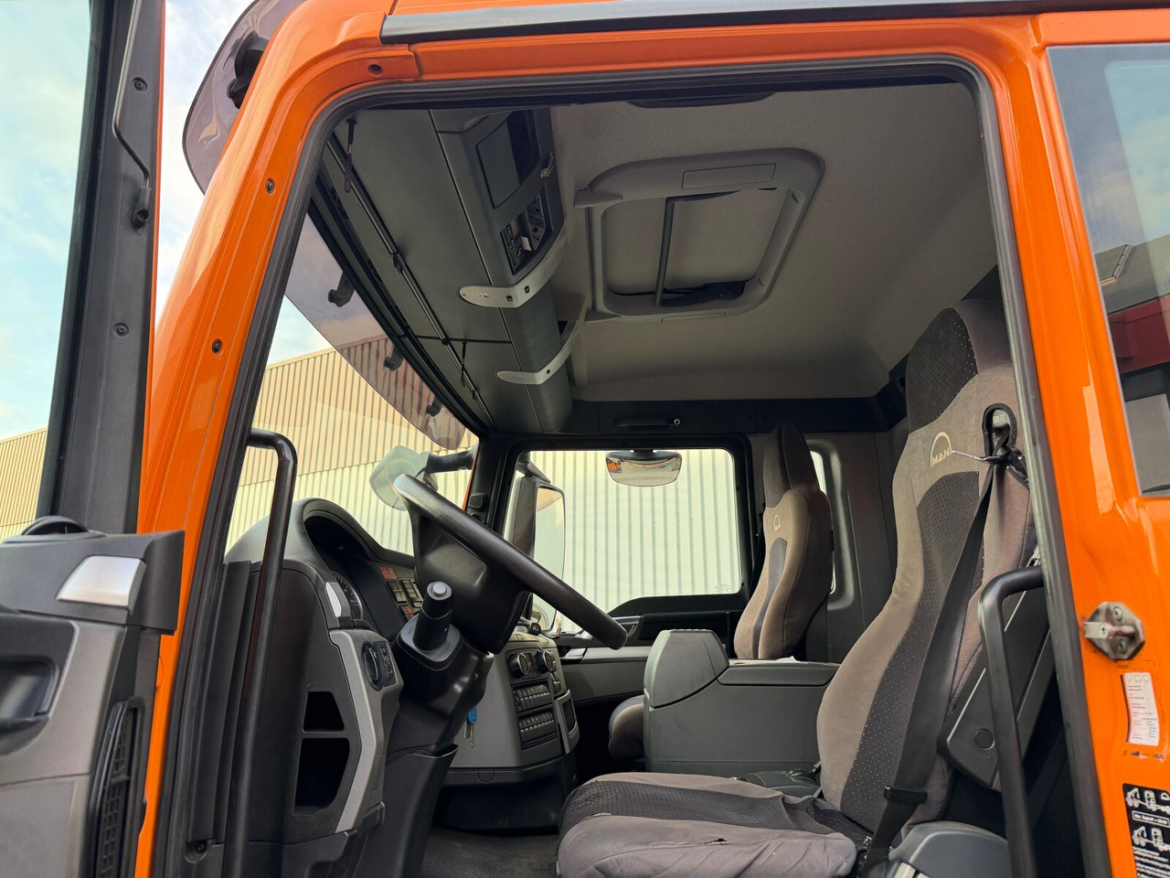 MAN TGS 26.400 6x2-4 BL TGS 26.400 6x2-4 BL, Motorabtrieb, Lenk-/Liftachse, Kran Epsilon Q180ZR95TR - Camion ampliroll, Camion grue: photos 5 MAN TGS 26.400 6x2-4 BL TGS 26.400 6x2-4 BL, Motorabtrieb, Lenk-/Liftachse, Kran Epsilon Q180ZR95TR - Camion ampliroll, Camion grue: photos 5