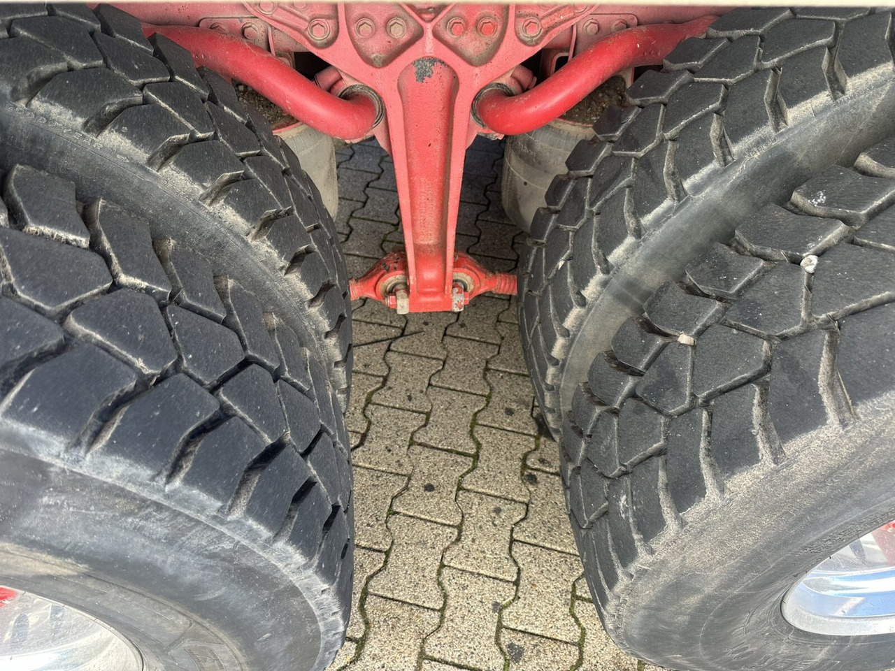 MAN TGS 35.510 8x4 BL TGS 35.510 8x4 BL, Bordmatik, E-Verdeck - Tombereau: photos 5 MAN TGS 35.510 8x4 BL TGS 35.510 8x4 BL, Bordmatik, E-Verdeck - Tombereau: photos 5