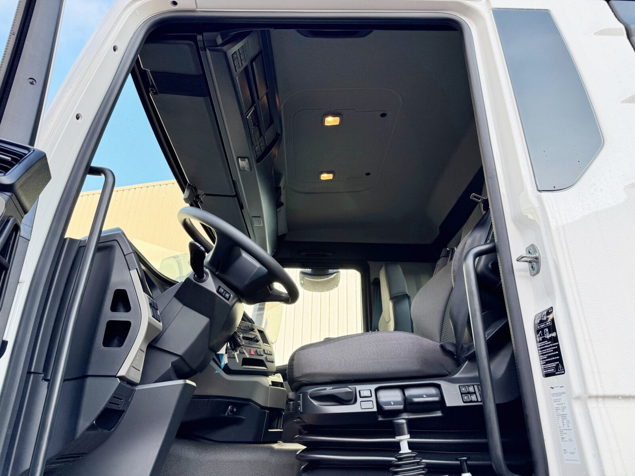 MAN TGS 41.440 8x4 BB TGS 41.440 8x4 BB, 5x VORHANDEN - Camion benne: photos 4 MAN TGS 41.440 8x4 BB TGS 41.440 8x4 BB, 5x VORHANDEN - Camion benne: photos 4