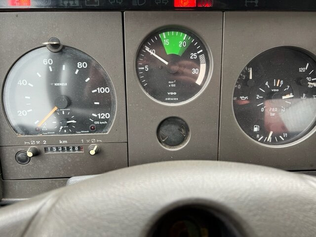 Mercedes-Benz 811 K 4x2 811 K 4x2 - Camion benne: photos 3 Mercedes-Benz 811 K 4x2 811 K 4x2 - Camion benne: photos 3