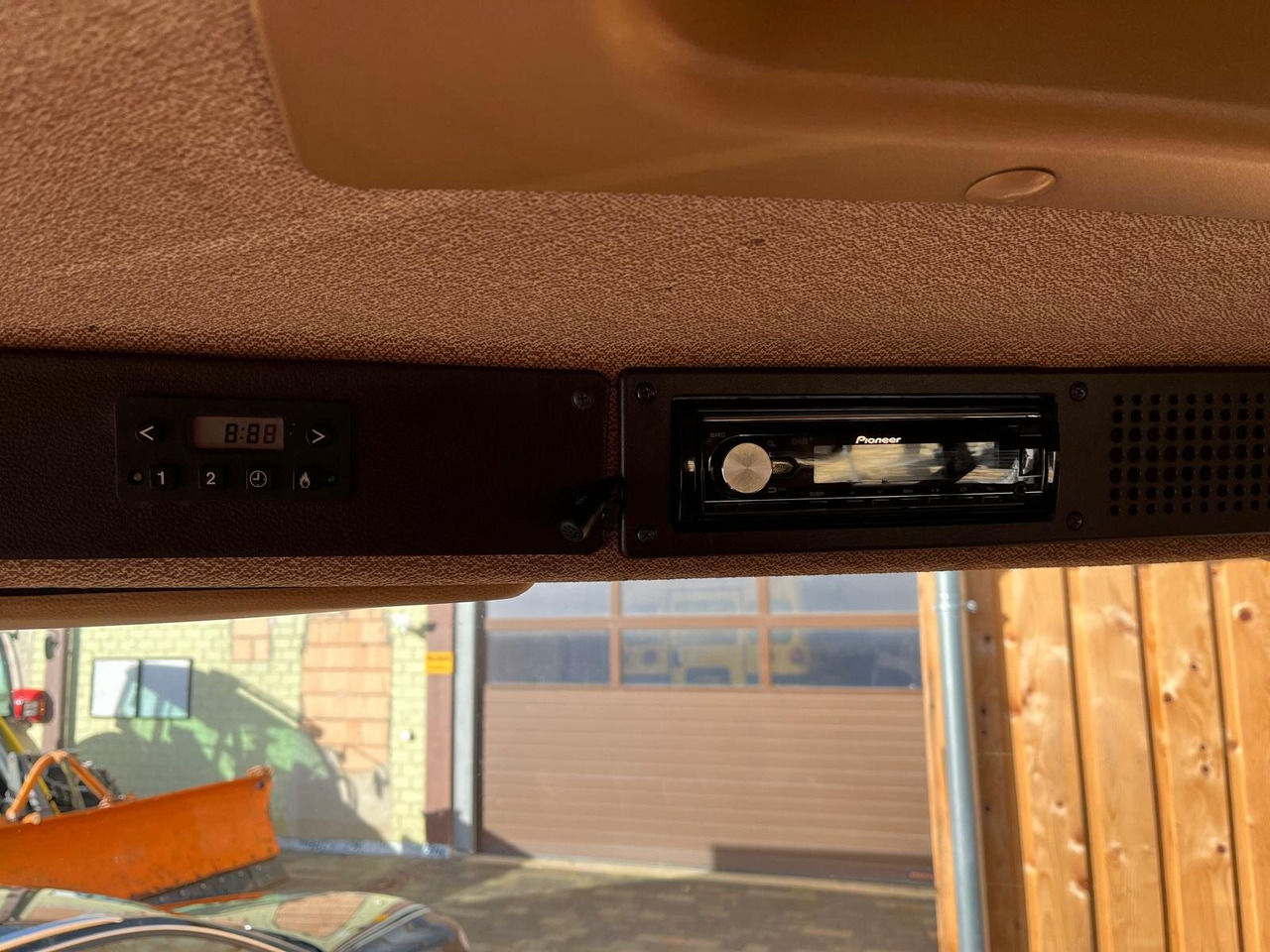 Mercedes-Benz 914 K 4x2 914 K 4x2 - Camion benne: photos 5 Mercedes-Benz 914 K 4x2 914 K 4x2 - Camion benne: photos 5