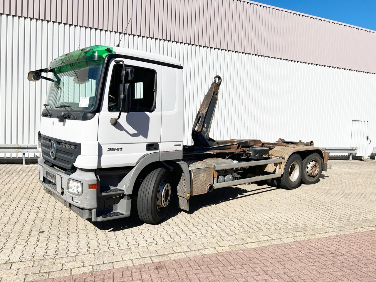 Mercedes-Benz Actros 2541 L 6x2 Actros 2541 L 6x2/48 Retarder, Lenk-/Liftachse - Camion ampliroll: photos 1 Mercedes-Benz Actros 2541 L 6x2 Actros 2541 L 6x2/48 Retarder, Lenk-/Liftachse - Camion ampliroll: photos 1