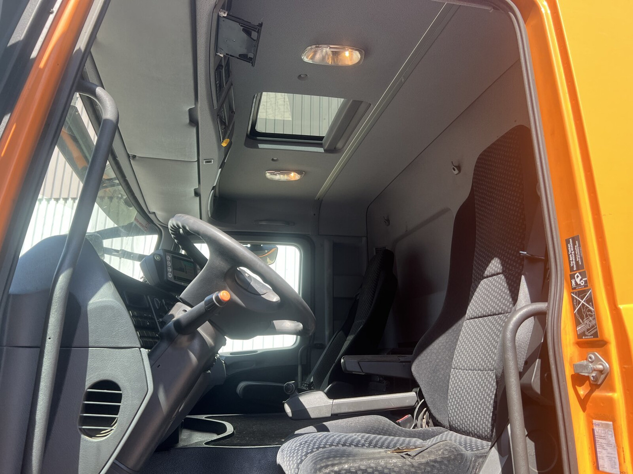 Mercedes-Benz Actros 2641/48 L 6x4 Actros 2641/48 L 6x4, Seilabroller, Haller Lotos, Zöller Schüttung - Benne à ordures ménagères: photos 5 Mercedes-Benz Actros 2641/48 L 6x4 Actros 2641/48 L 6x4, Seilabroller, Haller Lotos, Zöller Schüttung - Benne à ordures ménagères: photos 5