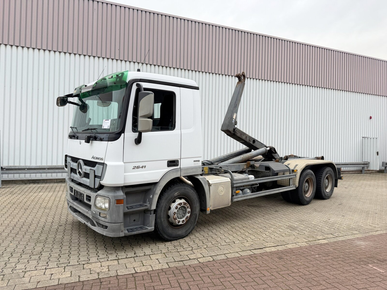 Mercedes-Benz Actros 2641 6x4 Actros 2641 6x4 - Camion ampliroll: photos 1 Mercedes-Benz Actros 2641 6x4 Actros 2641 6x4 - Camion ampliroll: photos 1