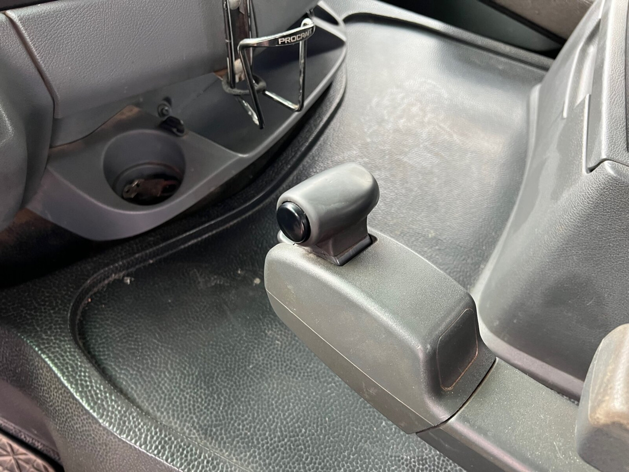 Mercedes-Benz Actros 2644/48 K 6x4 Actros 2644/48 K 6x4, Stahlmulde ca. 14m³ en crédit-bail Mercedes-Benz Actros 2644/48 K 6x4 Actros 2644/48 K 6x4, Stahlmulde ca. 14m³: photos 10 Mercedes-Benz Actros 2644/48 K 6x4 Actros 2644/48 K 6x4, Stahlmulde ca. 14m³ en crédit-bail Mercedes-Benz Actros 2644/48 K 6x4 Actros 2644/48 K 6x4, Stahlmulde ca. 14m³: photos 10