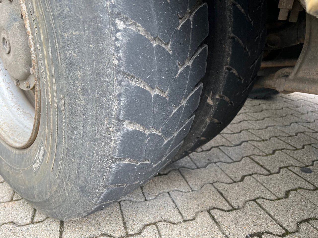 Mercedes-Benz Actros 2644/48 K 6x4 Actros 2644/48 K 6x4, Stahlmulde ca. 14m³ en crédit-bail Mercedes-Benz Actros 2644/48 K 6x4 Actros 2644/48 K 6x4, Stahlmulde ca. 14m³: photos 7 Mercedes-Benz Actros 2644/48 K 6x4 Actros 2644/48 K 6x4, Stahlmulde ca. 14m³ en crédit-bail Mercedes-Benz Actros 2644/48 K 6x4 Actros 2644/48 K 6x4, Stahlmulde ca. 14m³: photos 7