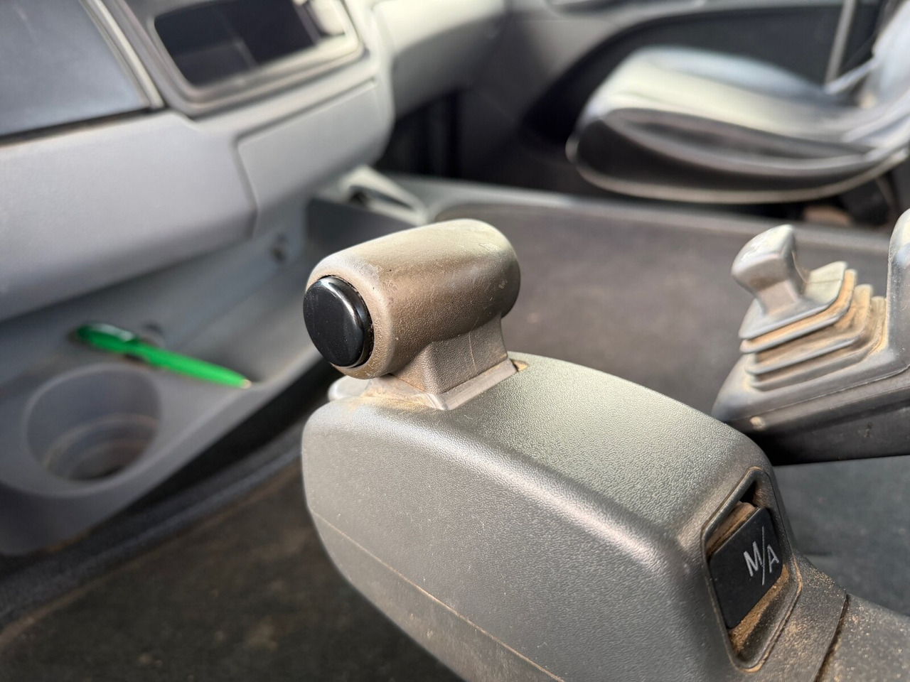 Mercedes-Benz Actros 2644 L 6x4 Actros 2644 L 6x4 - Camion ampliroll: photos 2 Mercedes-Benz Actros 2644 L 6x4 Actros 2644 L 6x4 - Camion ampliroll: photos 2