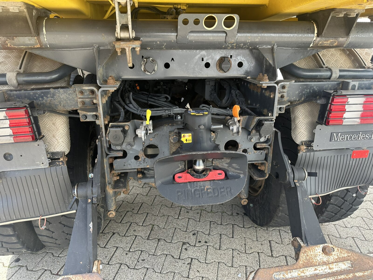 Mercedes-Benz Actros 3348 AK 6x6 Actros 3348 AK 6x6, Bordmatik links - Camion benne: photos 2 Mercedes-Benz Actros 3348 AK 6x6 Actros 3348 AK 6x6, Bordmatik links - Camion benne: photos 2