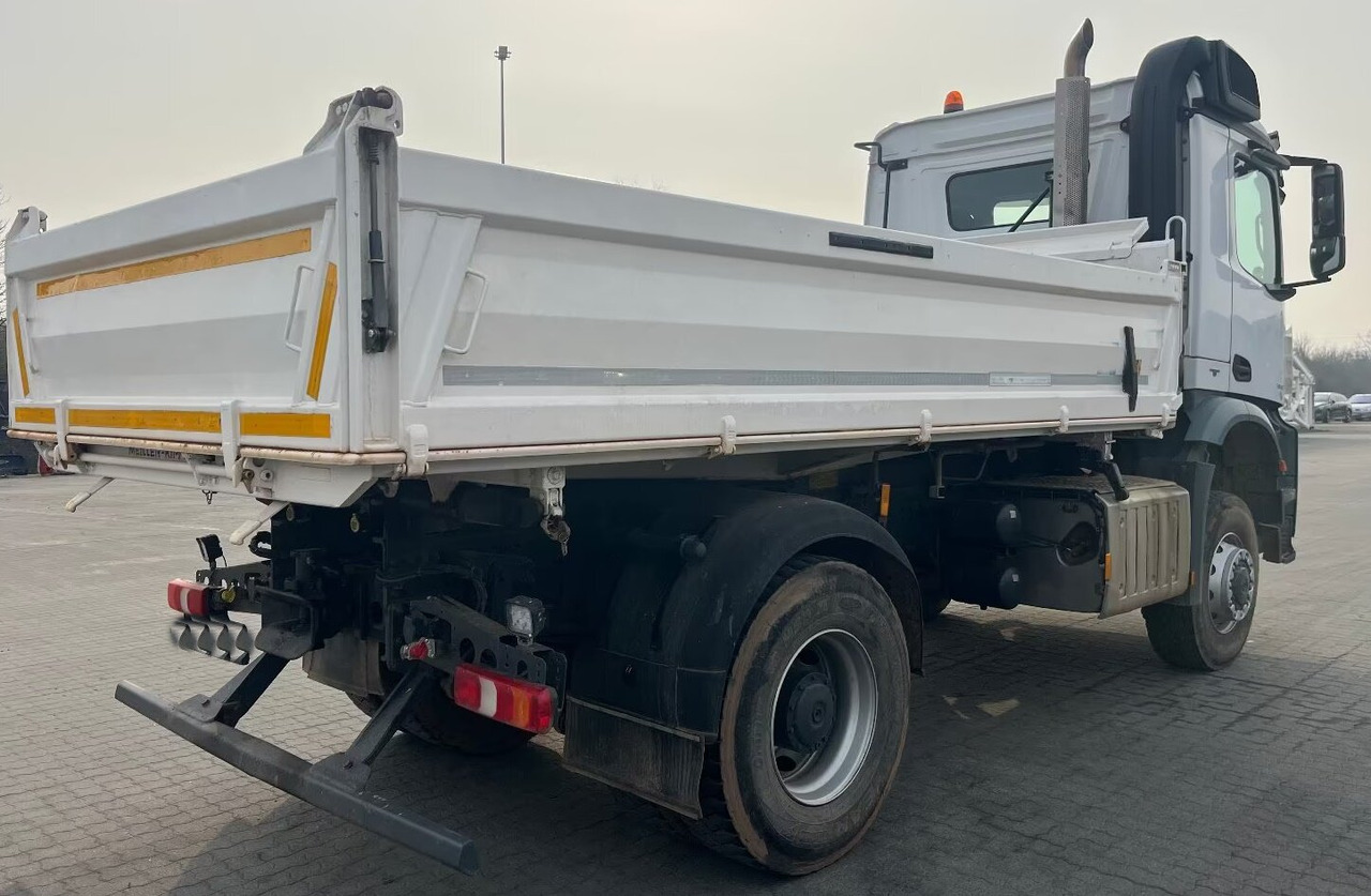 Mercedes-Benz Arocs 1842 AK 4x4 Arocs 1842 AK 4x4 - Camion benne: photos 4 Mercedes-Benz Arocs 1842 AK 4x4 Arocs 1842 AK 4x4 - Camion benne: photos 4