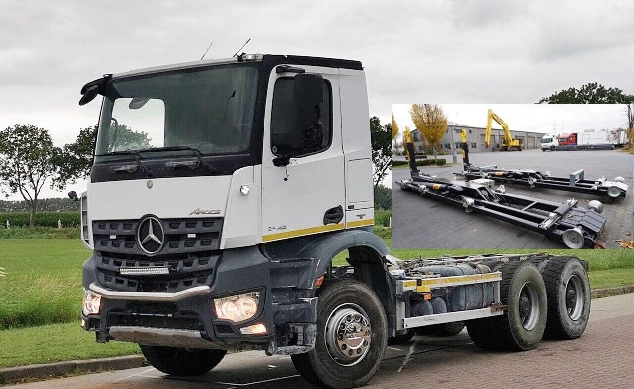 Mercedes-Benz Arocs 2642 K 6x4 Arocs 2642 K 6x4, Retarder, Motorabtrieb - Camion ampliroll: photos 1 Mercedes-Benz Arocs 2642 K 6x4 Arocs 2642 K 6x4, Retarder, Motorabtrieb - Camion ampliroll: photos 1