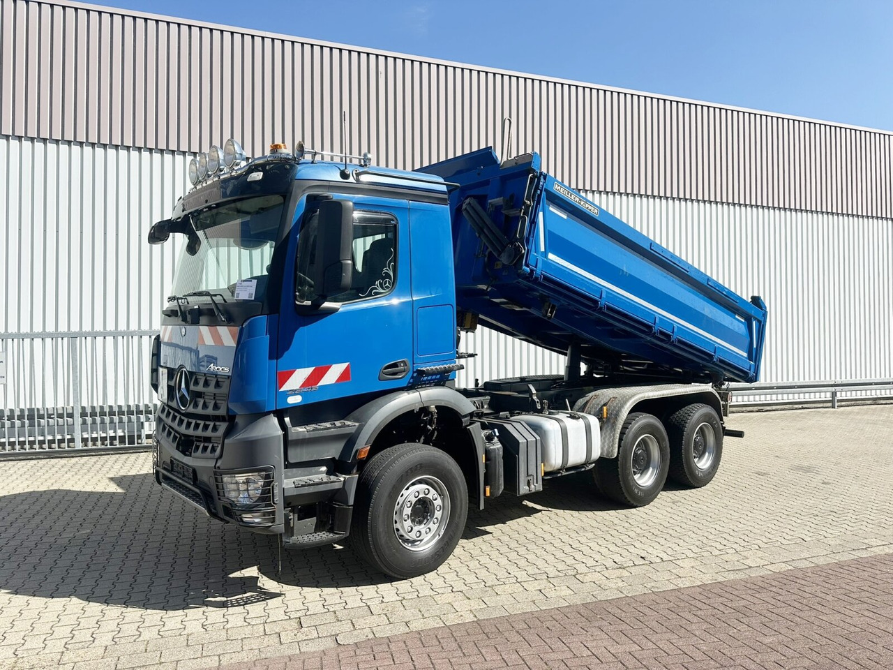 Mercedes-Benz Arocs 2645 K 6x4 Arocs 2645 K 6x4, Retarder - Camion benne: photos 1 Mercedes-Benz Arocs 2645 K 6x4 Arocs 2645 K 6x4, Retarder - Camion benne: photos 1