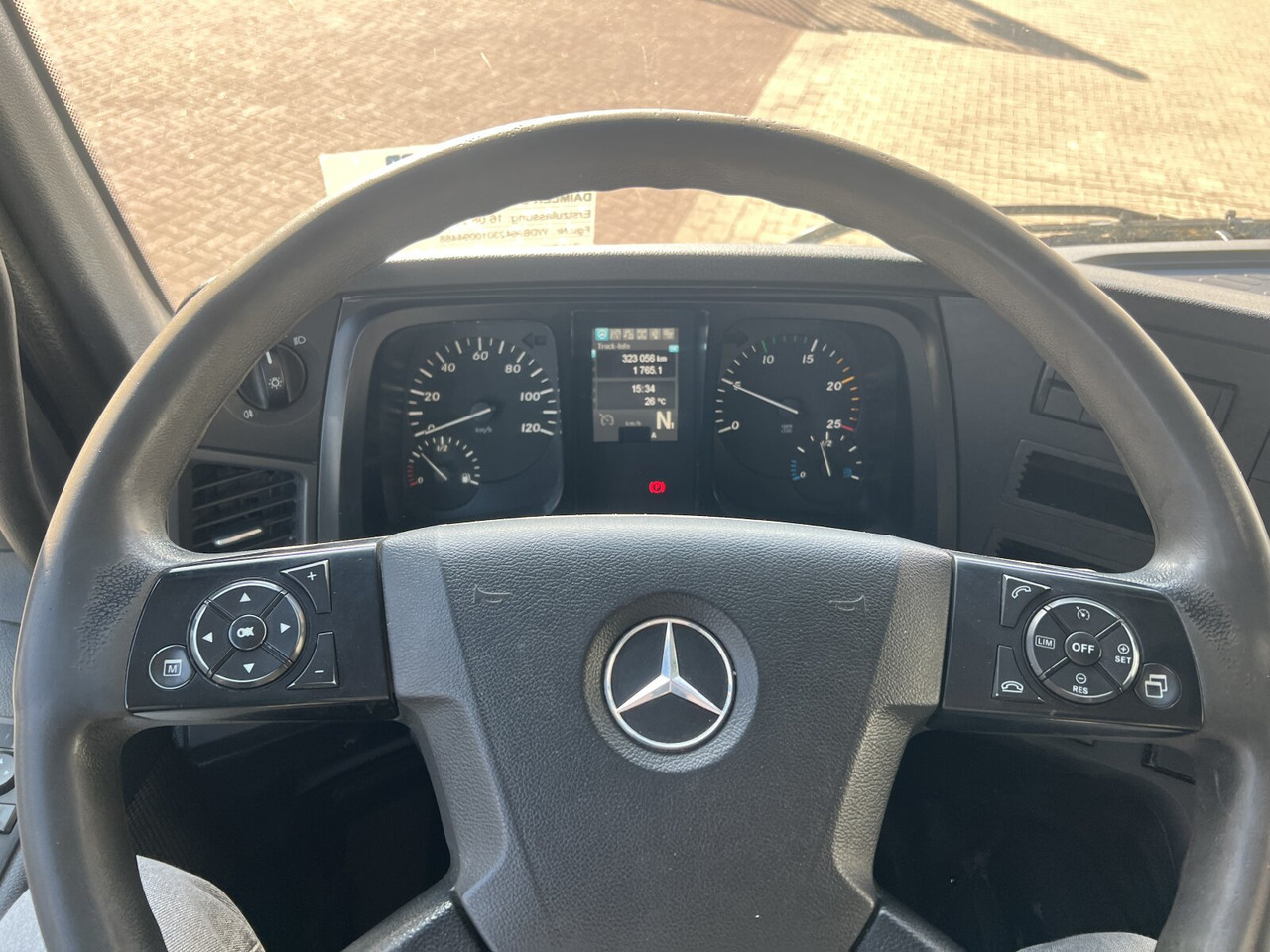 Mercedes-Benz Arocs 3243 K 8x4/4 Arocs 3243 K 8x4/4, Bordmatik - Camion benne: photos 4 Mercedes-Benz Arocs 3243 K 8x4/4 Arocs 3243 K 8x4/4, Bordmatik - Camion benne: photos 4