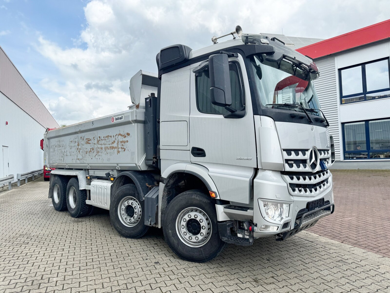 Tombereau Mercedes-Benz Arocs 3258 LK 8x4/4 Arocs 3258 LK 8x4/4, Retarder, Bi-Xenon, Stahlmulde ca. 14m³, hydr. Heckklappenöffnung: photos 10