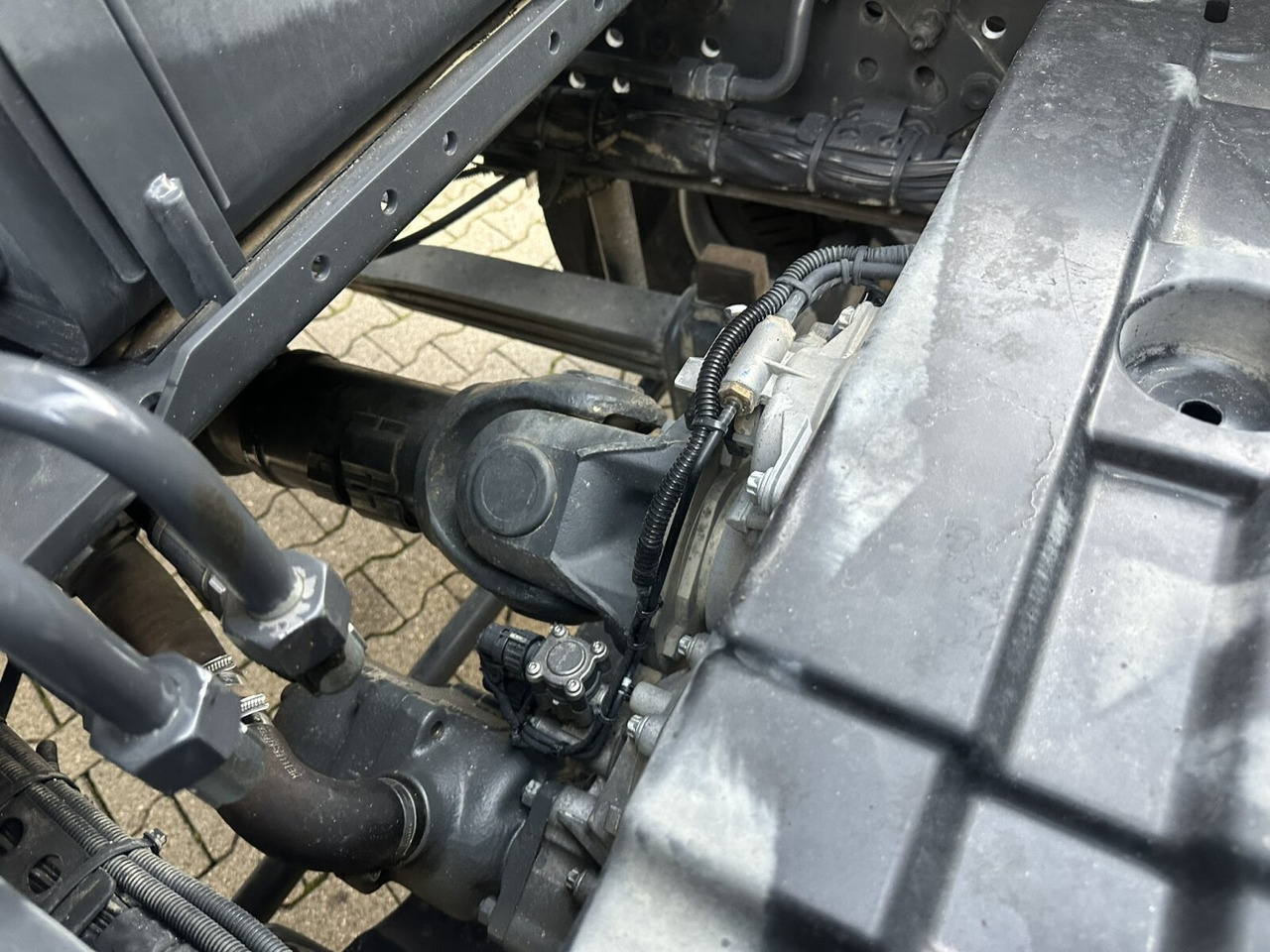 Mercedes-Benz Arocs 3445 K 8x4/4 Arocs 3445 K 8x4/4, Meiller Bordmatik links - Camion benne: photos 2 Mercedes-Benz Arocs 3445 K 8x4/4 Arocs 3445 K 8x4/4, Meiller Bordmatik links - Camion benne: photos 2