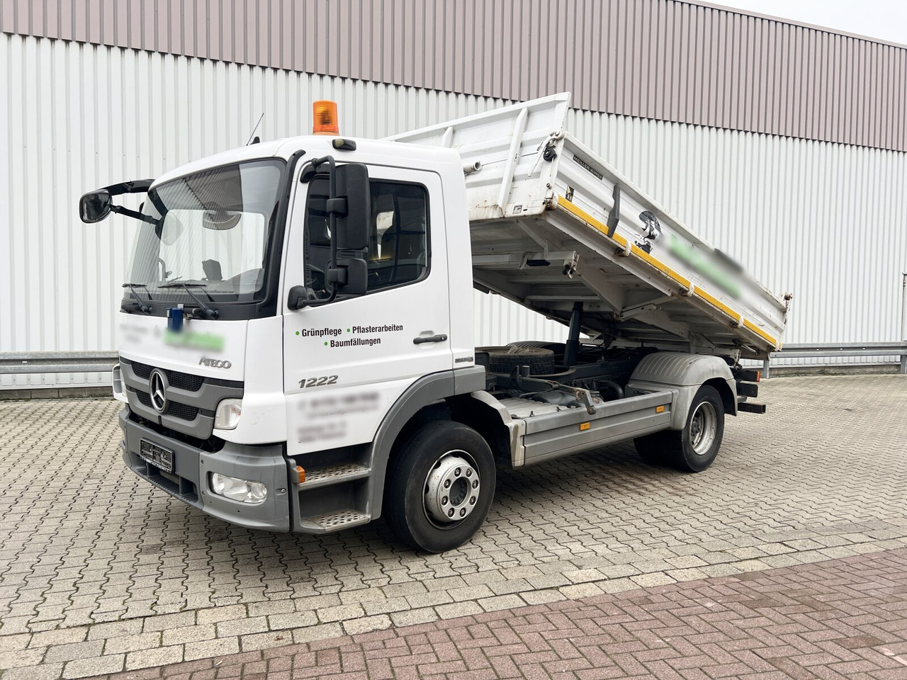 Mercedes-Benz Atego 1222 K 4x2 Atego 1222 K 4x2, 2x AHK - Camion benne: photos 1 Mercedes-Benz Atego 1222 K 4x2 Atego 1222 K 4x2, 2x AHK - Camion benne: photos 1