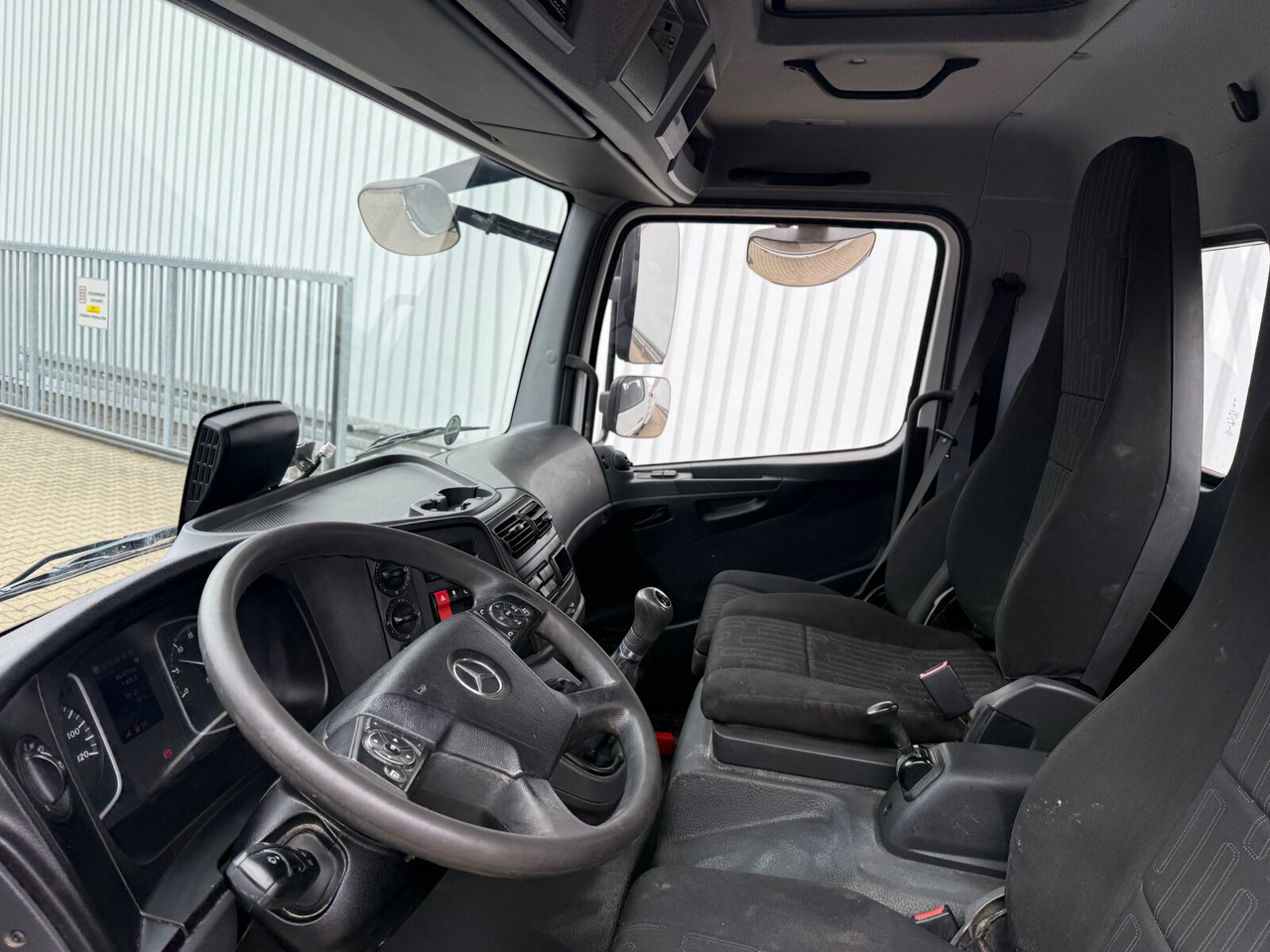 Mercedes-Benz Atego 818/23 K 4x2 Atego 818/23 K 4x2, Meiller-Kipper - Camion benne: photos 3 Mercedes-Benz Atego 818/23 K 4x2 Atego 818/23 K 4x2, Meiller-Kipper - Camion benne: photos 3