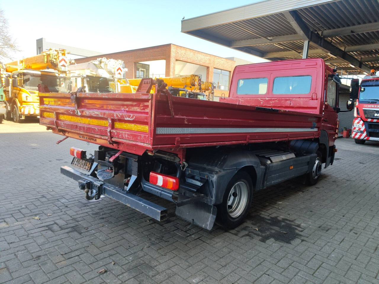 Mercedes-Benz Atego 818 K 4x2 Atego 818 K 4x2, Meiller-Kipper, 2 x AHK - Camion benne: photos 5 Mercedes-Benz Atego 818 K 4x2 Atego 818 K 4x2, Meiller-Kipper, 2 x AHK - Camion benne: photos 5