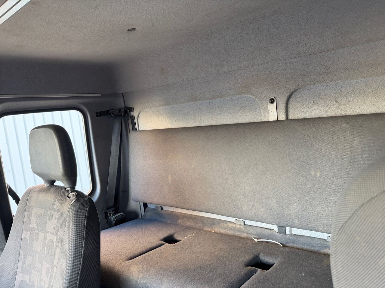 Mercedes-Benz Axor 1829 L 4x2 Axor 1829 L 4x2, 6-Sitzer - Camion plateau: photos 5 Mercedes-Benz Axor 1829 L 4x2 Axor 1829 L 4x2, 6-Sitzer - Camion plateau: photos 5