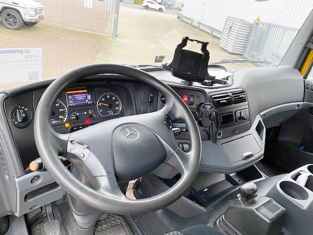 Mercedes-Benz Axor 1833 L 4x2 Axor 1833 L 4x2 mit Heckkran Hiab XS 133 K-2 - Camion grue, Camion plateau: photos 3 Mercedes-Benz Axor 1833 L 4x2 Axor 1833 L 4x2 mit Heckkran Hiab XS 133 K-2 - Camion grue, Camion plateau: photos 3