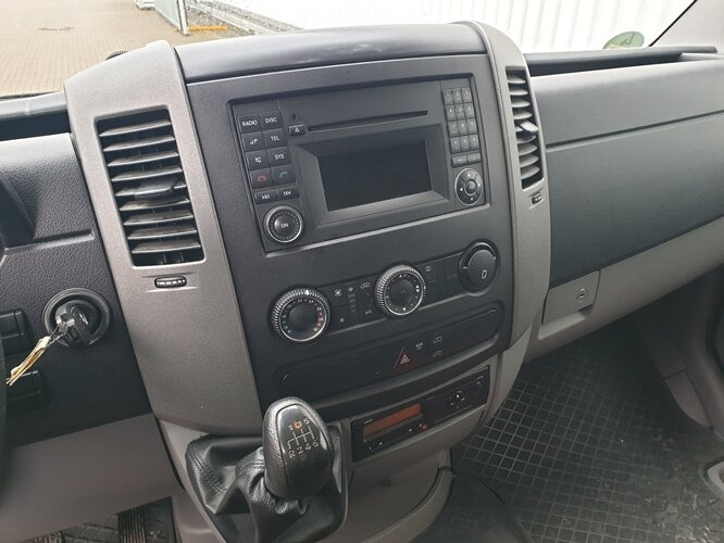 Mercedes-Benz Sprinter 313 KA 4x2 Sprinter 313 KA 4x2 - Fourgon utilitaire: photos 2 Mercedes-Benz Sprinter 313 KA 4x2 Sprinter 313 KA 4x2 - Fourgon utilitaire: photos 2