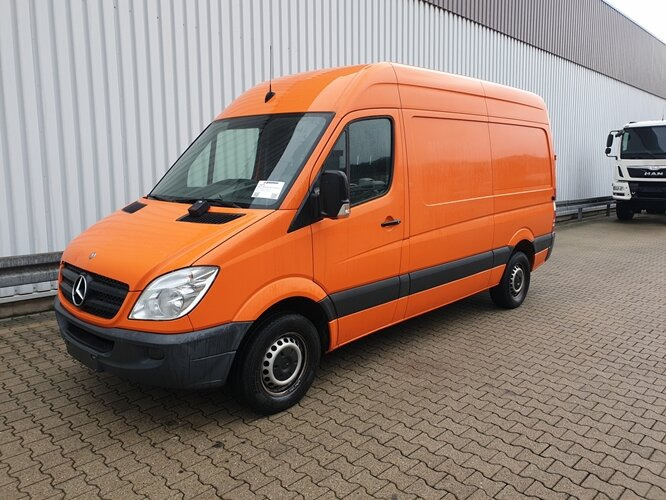 Mercedes-Benz Sprinter 313 KA 4x2 Sprinter 313 KA 4x2 - Fourgon utilitaire: photos 1 Mercedes-Benz Sprinter 313 KA 4x2 Sprinter 313 KA 4x2 - Fourgon utilitaire: photos 1