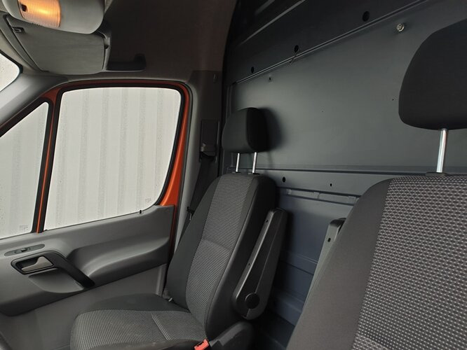 Mercedes-Benz Sprinter 313 KA 4x2 Sprinter 313 KA 4x2 - Fourgon utilitaire: photos 4 Mercedes-Benz Sprinter 313 KA 4x2 Sprinter 313 KA 4x2 - Fourgon utilitaire: photos 4