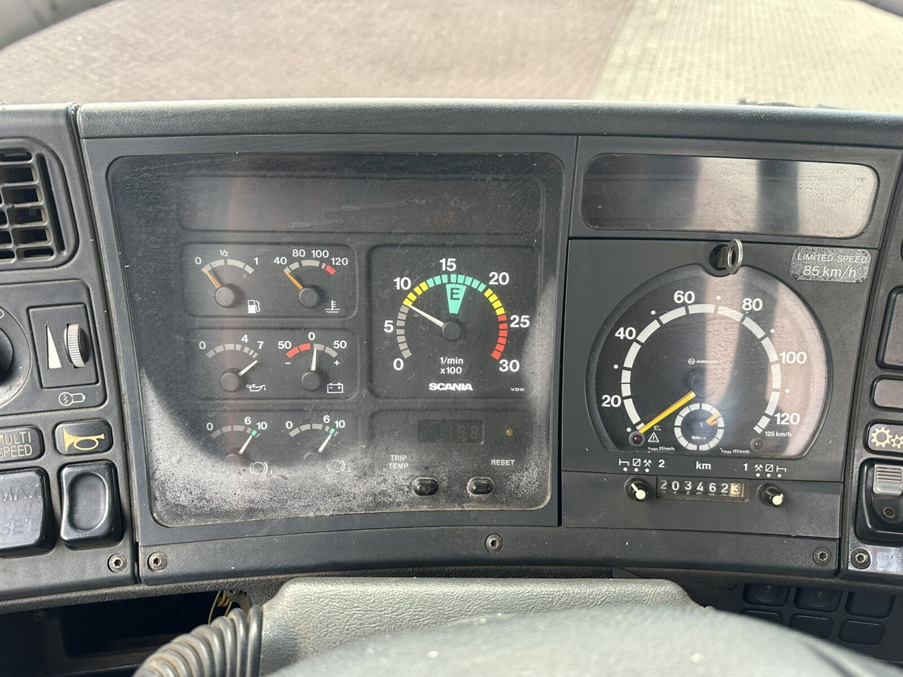 Scania P93 HK 250 6x4L P93 HK 250 6x4L, Abrollkipper - Camion ampliroll: photos 5 Scania P93 HK 250 6x4L P93 HK 250 6x4L, Abrollkipper - Camion ampliroll: photos 5