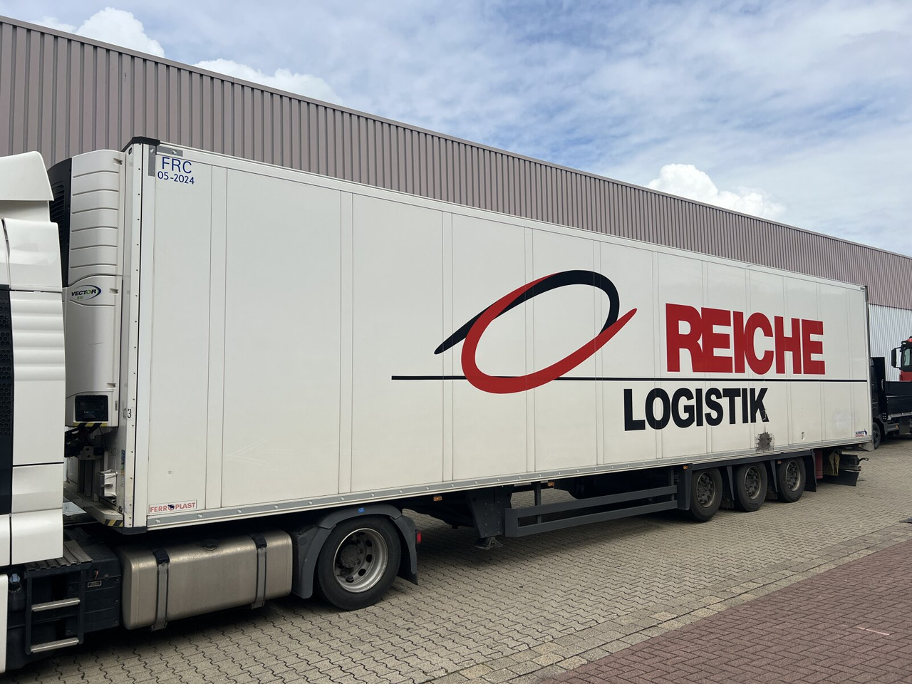 Schmitz Cargobull SKO 24/L-13.4 FP 45 SKO 24/L-13.4 FP 450, Mega, Doppelstock - Semi-remorque frigorifique: photos 1 Schmitz Cargobull SKO 24/L-13.4 FP 45 SKO 24/L-13.4 FP 450, Mega, Doppelstock - Semi-remorque frigorifique: photos 1