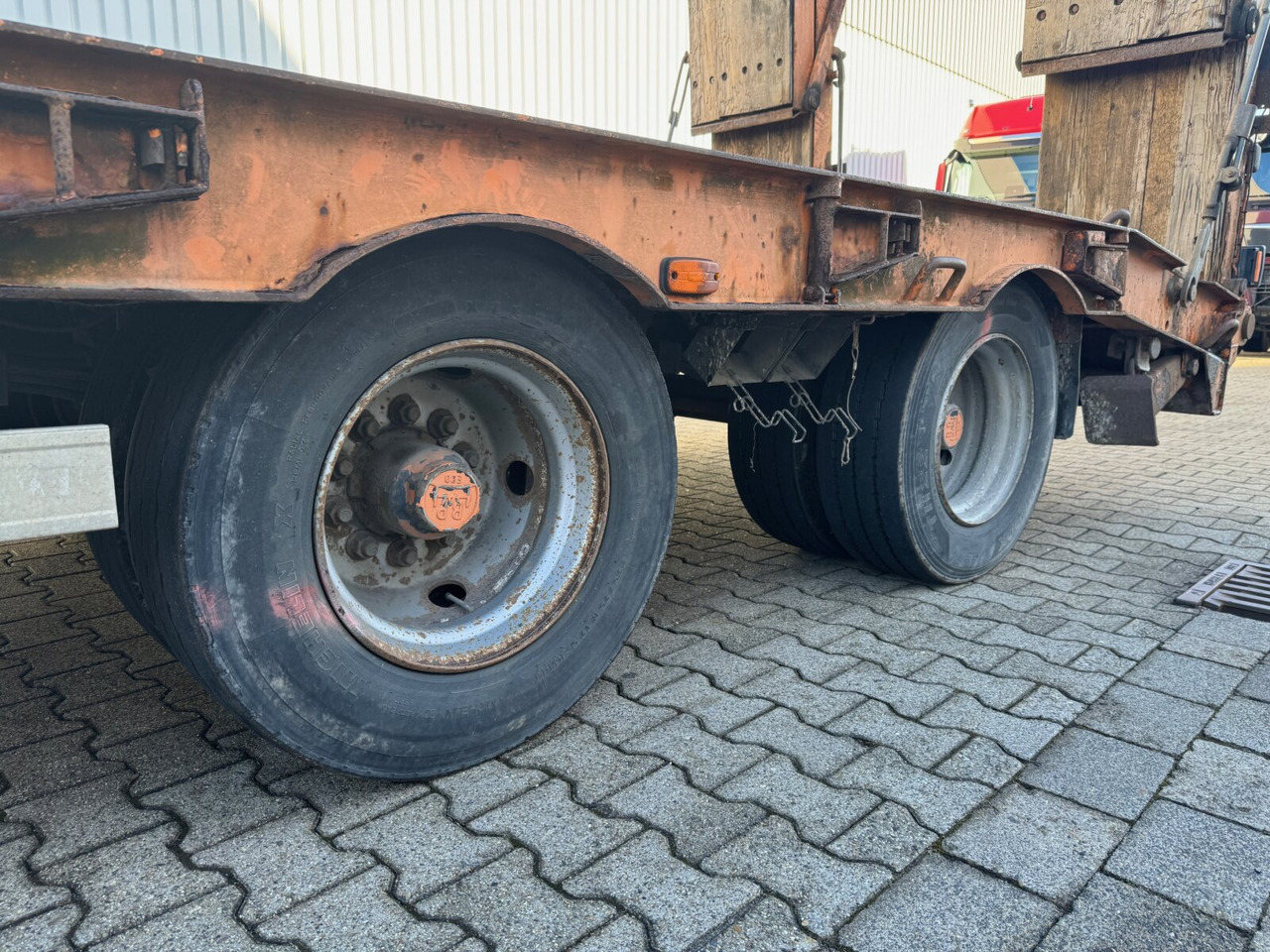 T 3 Kompakt 30,0 T 3 Kompakt 30,0, Hydr. Rampen, Verbr. auf 3m - Remorque porte-engin surbaissée: photos 2 T 3 Kompakt 30,0 T 3 Kompakt 30,0, Hydr. Rampen, Verbr. auf 3m - Remorque porte-engin surbaissée: photos 2