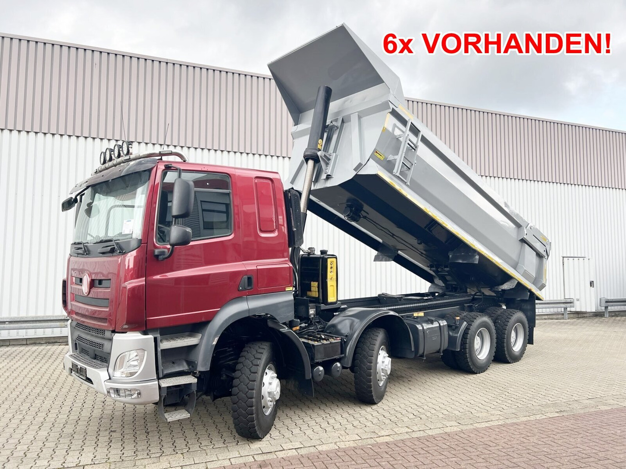 Tatra Phoenix 8x8 Phoenix 8x8, Stahlmulde ca. 22m³, hydr. Heckklappe - Tombereau: photos 1 Tatra Phoenix 8x8 Phoenix 8x8, Stahlmulde ca. 22m³, hydr. Heckklappe - Tombereau: photos 1