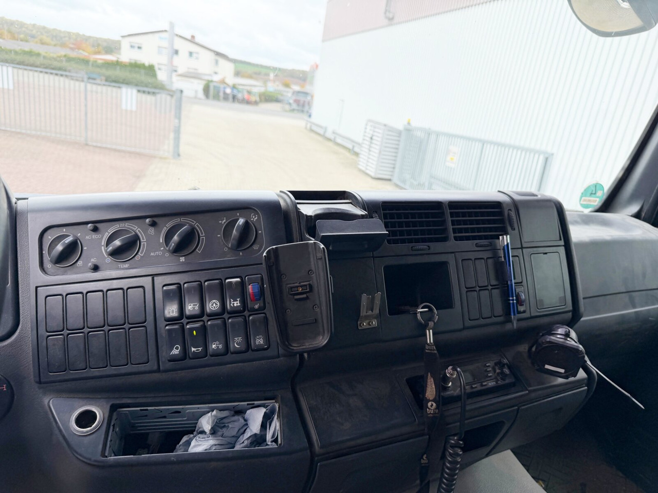 MAN TGA 18.440 4x4 BL TGA 18.440 4x4 BL, Hydraulik - Tracteur routier: photos 4 MAN TGA 18.440 4x4 BL TGA 18.440 4x4 BL, Hydraulik - Tracteur routier: photos 4