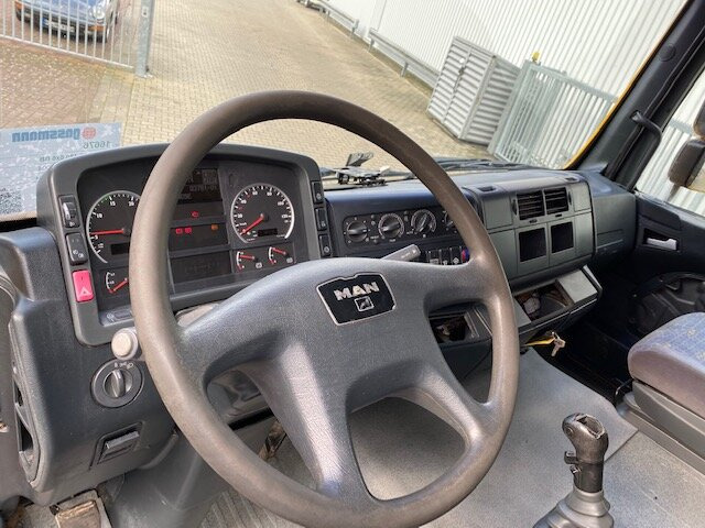 MAN TGA 26.480 6x6 BB TGA 26.480 6x6 BB, Kipphydraulik - Tracteur routier: photos 3 MAN TGA 26.480 6x6 BB TGA 26.480 6x6 BB, Kipphydraulik - Tracteur routier: photos 3