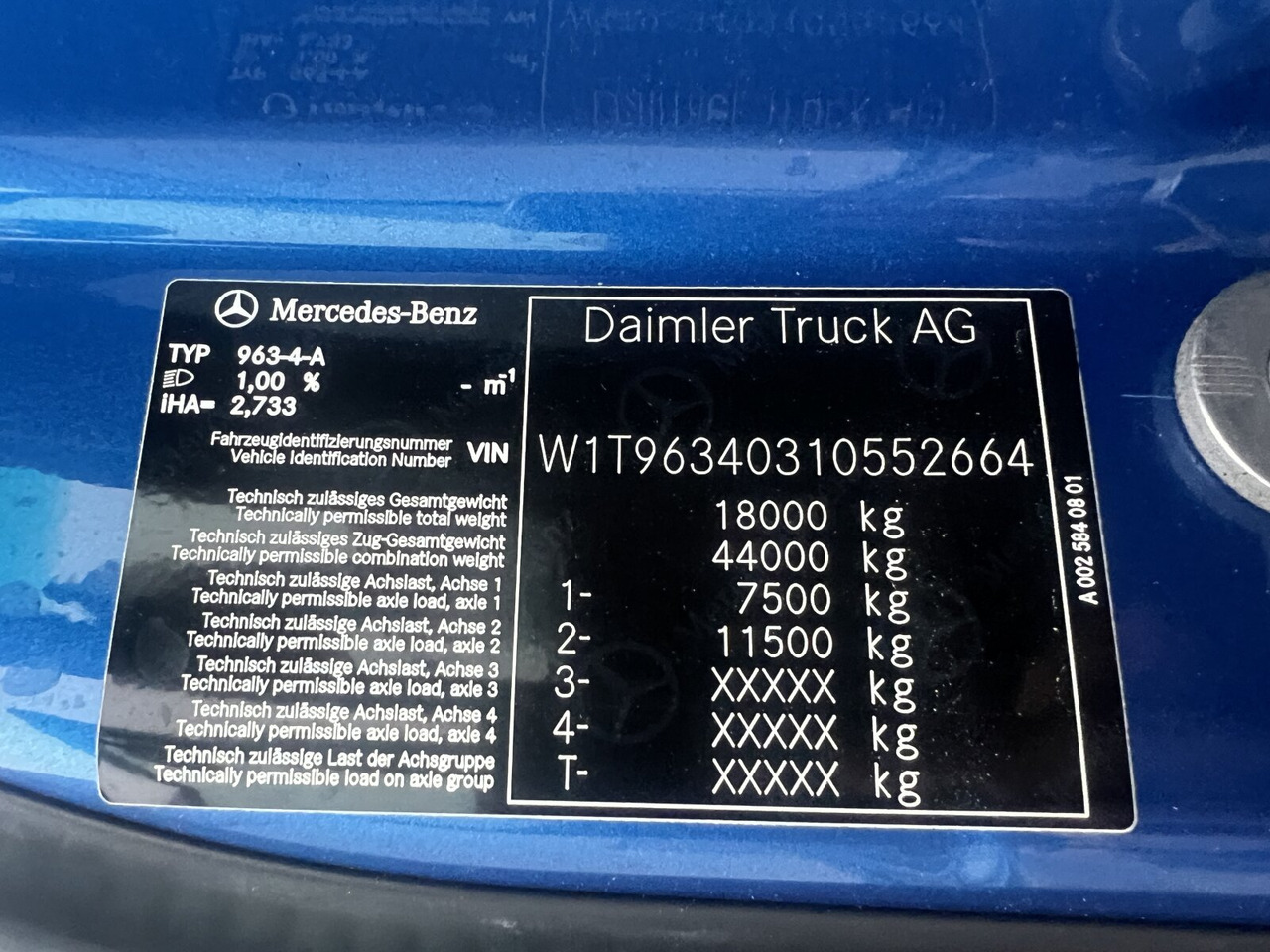 Mercedes-Benz Actros 1843 LS 4x4 HAD Actros 1843 LS 4x4 HAD, HydroDrive, MirrorCam, MultimediaCockpit - Tracteur routier: photos 4 Mercedes-Benz Actros 1843 LS 4x4 HAD Actros 1843 LS 4x4 HAD, HydroDrive, MirrorCam, MultimediaCockpit - Tracteur routier: photos 4