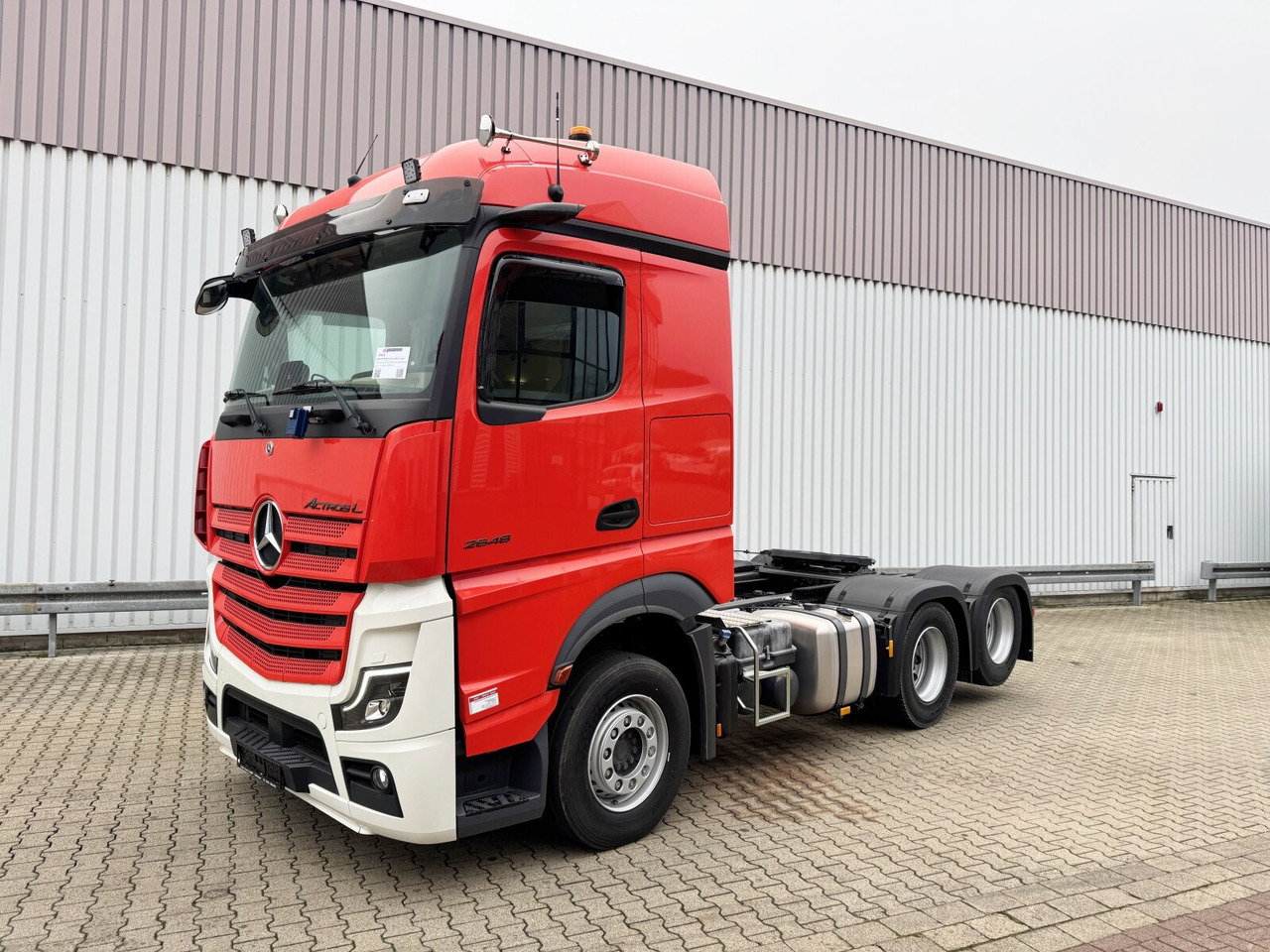 Mercedes-Benz Actros 2648 LS 6x2 Actros 2648 LS 6x2, Retarder, Liftachse, MirrorCam, StreamSpace, Navi, LED - Tracteur routier: photos 1 Mercedes-Benz Actros 2648 LS 6x2 Actros 2648 LS 6x2, Retarder, Liftachse, MirrorCam, StreamSpace, Navi, LED - Tracteur routier: photos 1
