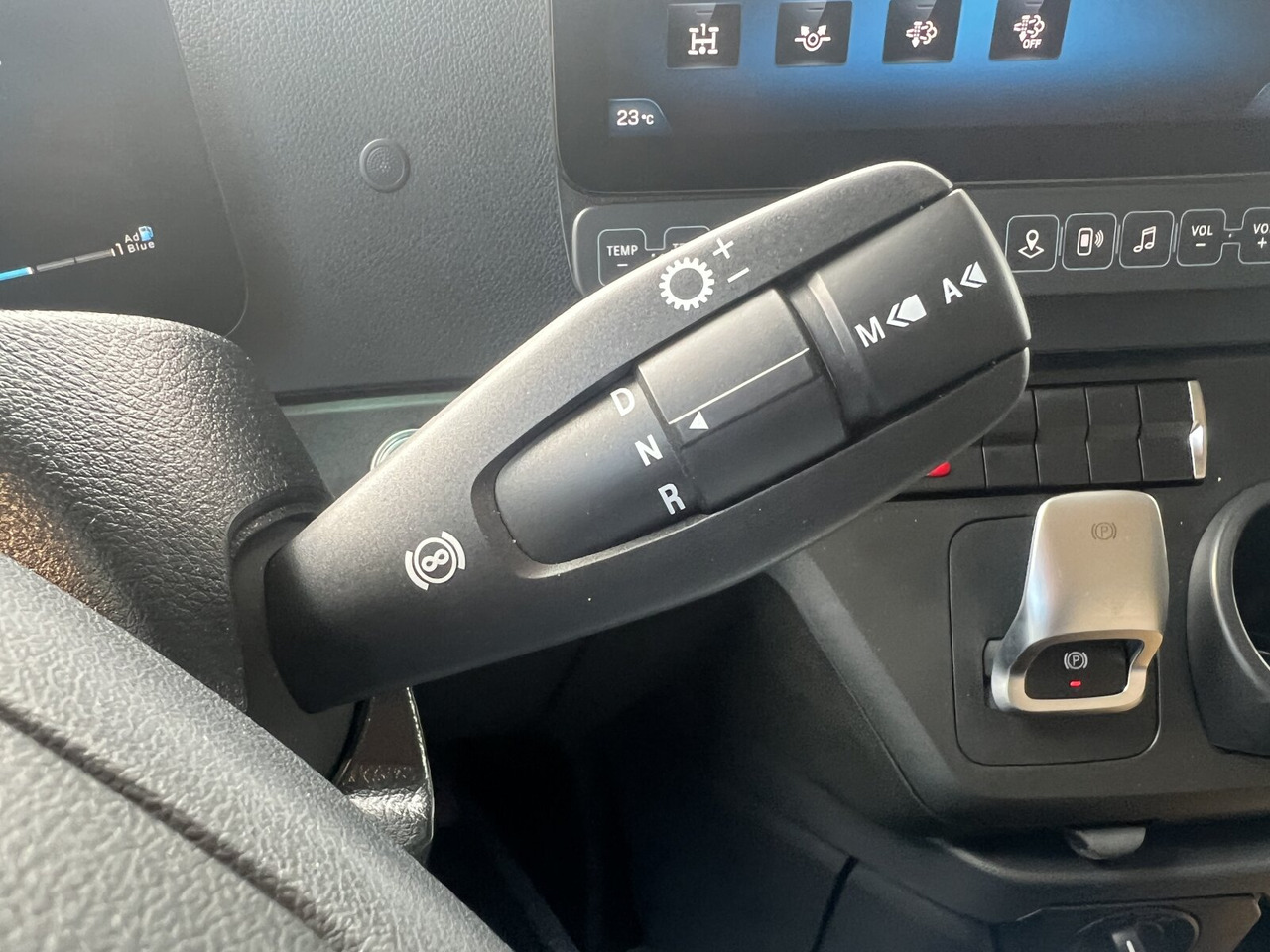 Mercedes-Benz Actros 3363 LS 6x4 Actros 3363 LS 6x4, Retarder, SoloStar, MultimediaCockpit, Navi, LED - Tracteur routier: photos 4 Mercedes-Benz Actros 3363 LS 6x4 Actros 3363 LS 6x4, Retarder, SoloStar, MultimediaCockpit, Navi, LED - Tracteur routier: photos 4