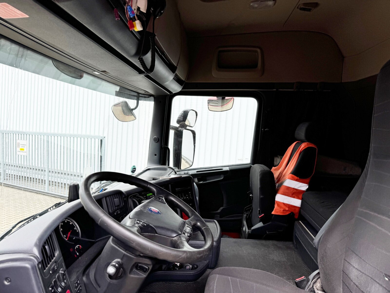 Scania G410 4x2 G410 4x2, Retarder - Tracteur routier: photos 3 Scania G410 4x2 G410 4x2, Retarder - Tracteur routier: photos 3