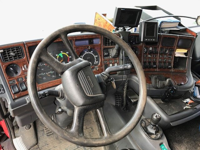 Scania R164 GA6x4NZ 480 R164 GA6x4NZ 480, Retarder, Hydraulik - Tracteur routier: photos 2 Scania R164 GA6x4NZ 480 R164 GA6x4NZ 480, Retarder, Hydraulik - Tracteur routier: photos 2
